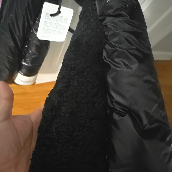 Moncler puffer scarf - Picture 5 of 6